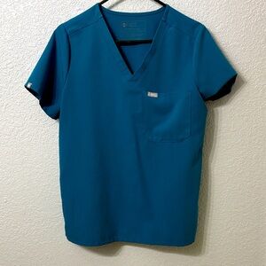 Gently used Figs in Pacific Blue